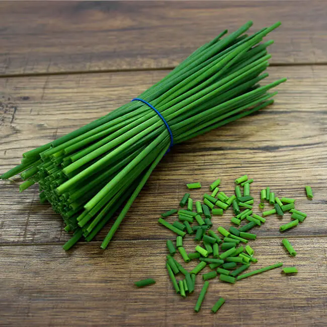 Scallions Vs Chives What S The Difference The Kitchen Revival